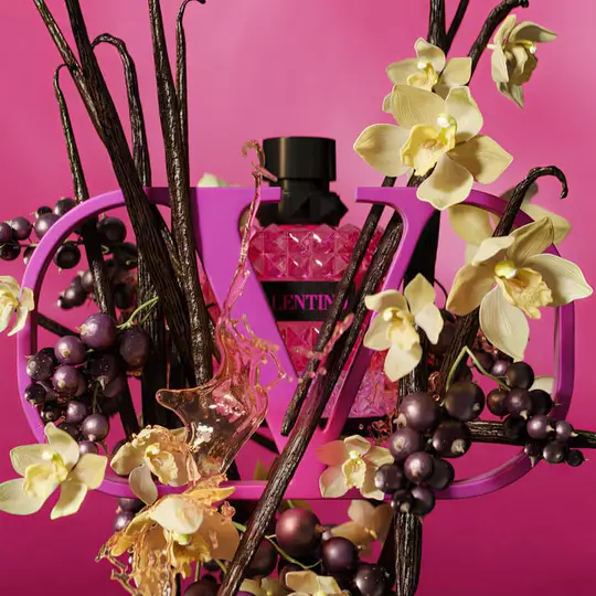 Born in Roma Extradose Donna