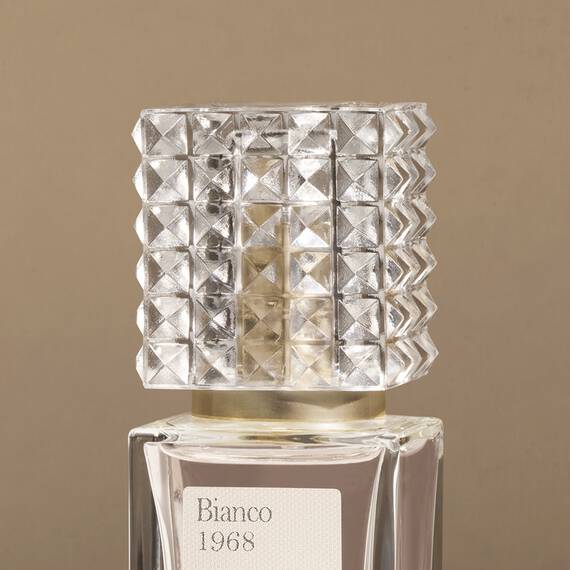 Sogno in Rosso Bottle Tab